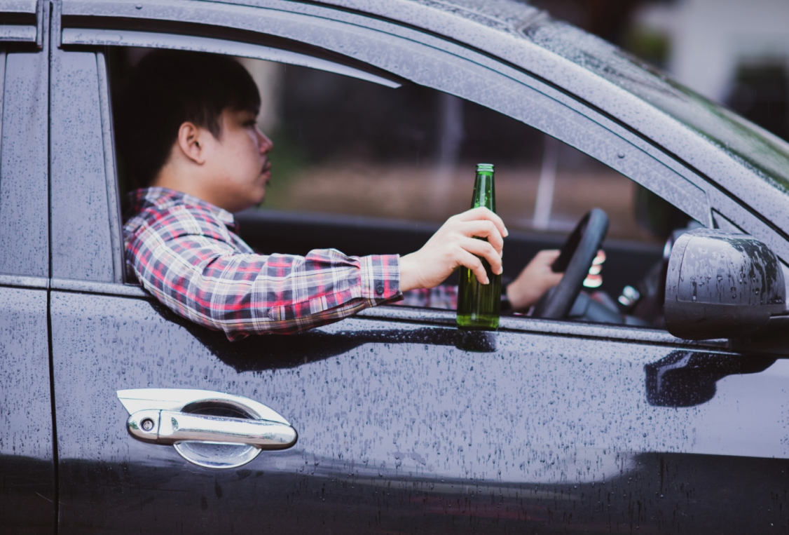 Alkohol za kierownicą przyczyną kolizji trzech pojazdów na trasie Gostyń-Kunowo