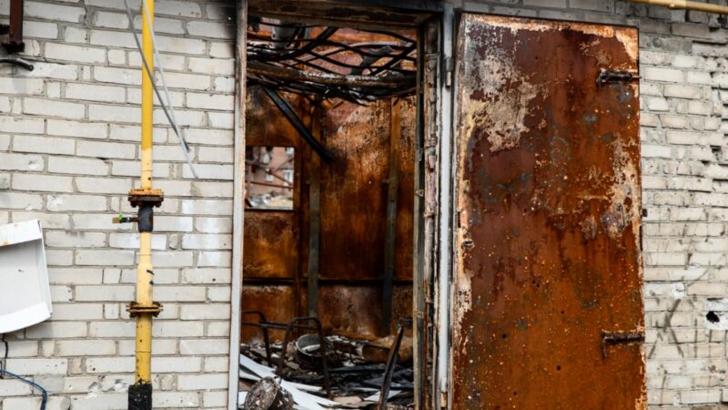 Wielogodzinna akcja gaśnicza: Pożar budynku gospodarczego w Drogoszewie