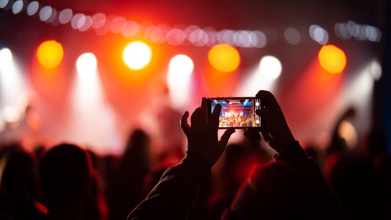 Magiczne Mikołajki na Rynku – Kraina Bajek czeka!