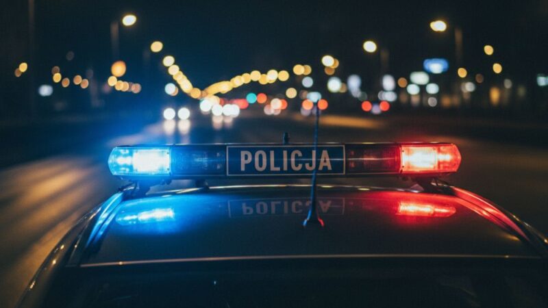 Mieszkaniec Gostynia oszukany na zakupie „tajemniczej skrzynki” – zamiast elektroniki, tanie przedmioty