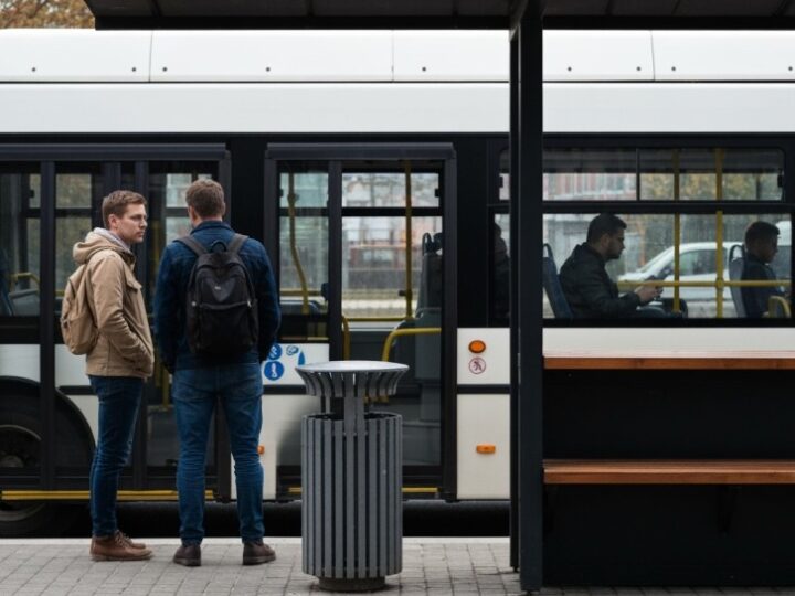 Majówka z gminną komunikacją: Sprawdź zmiany w rozkładzie autobusów