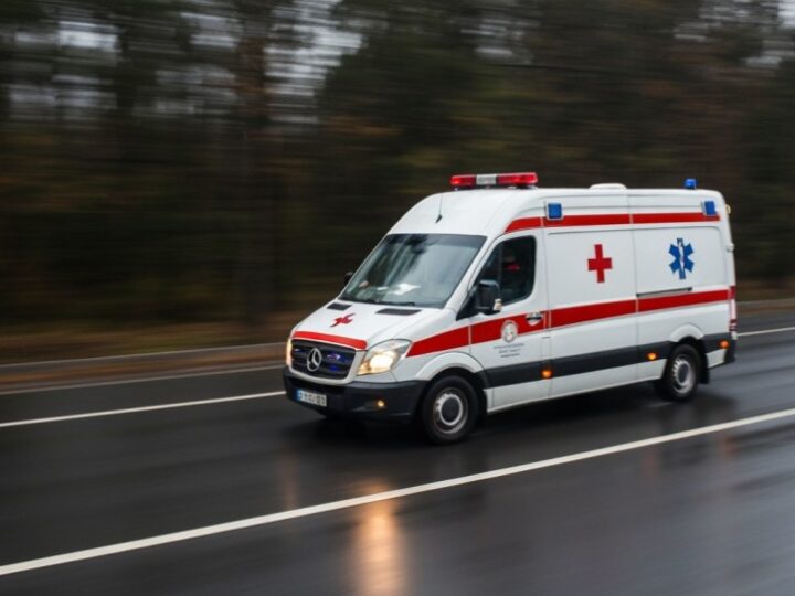 Defibrylator AED zainstalowany w Stężycy jako pierwszy w Gminie Gostyń
